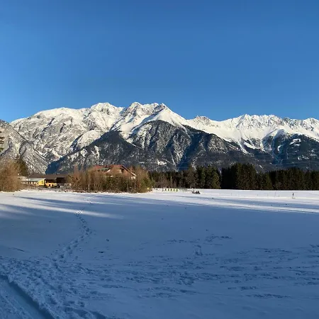 Waldchalet Am Eichhof Инсбрук