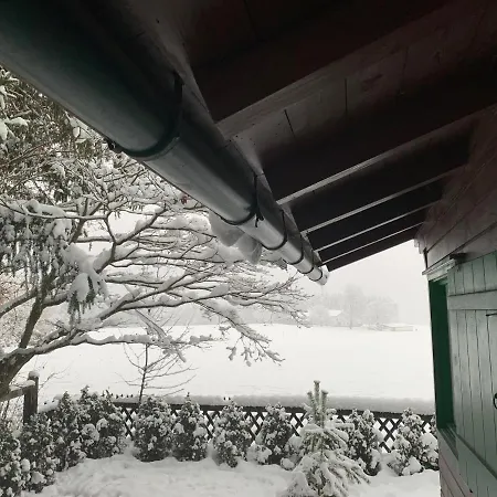 Waldchalet Am Eichhof בקתה