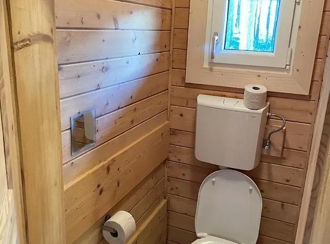 Waldchalet Am Eichhof בקתה *