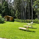 Waldchalet Am Eichhof * إنسبروك